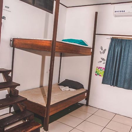 קפוס Passifloras Hostel מראה חיצוני תמונה