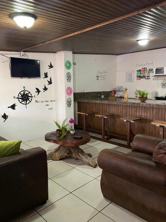 קפוס Passifloras Hostel מראה חיצוני תמונה